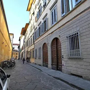 Apartment Two Bedrooms Near The Duomo Florence